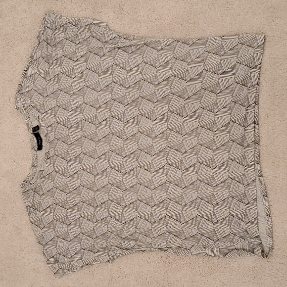 Geometric dolman-sleeve tee (PM) by Apt.9 - Picture 1 of 3